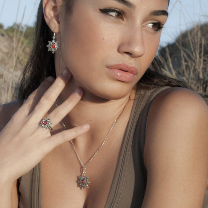 Isteddu-ninnolos-anello-ciondolo-orecchini