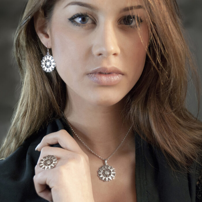 Prendas-sole-ciondolo-orecchino-anello